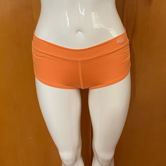 Mika Yoga Wear Pole Shorts Size Small 